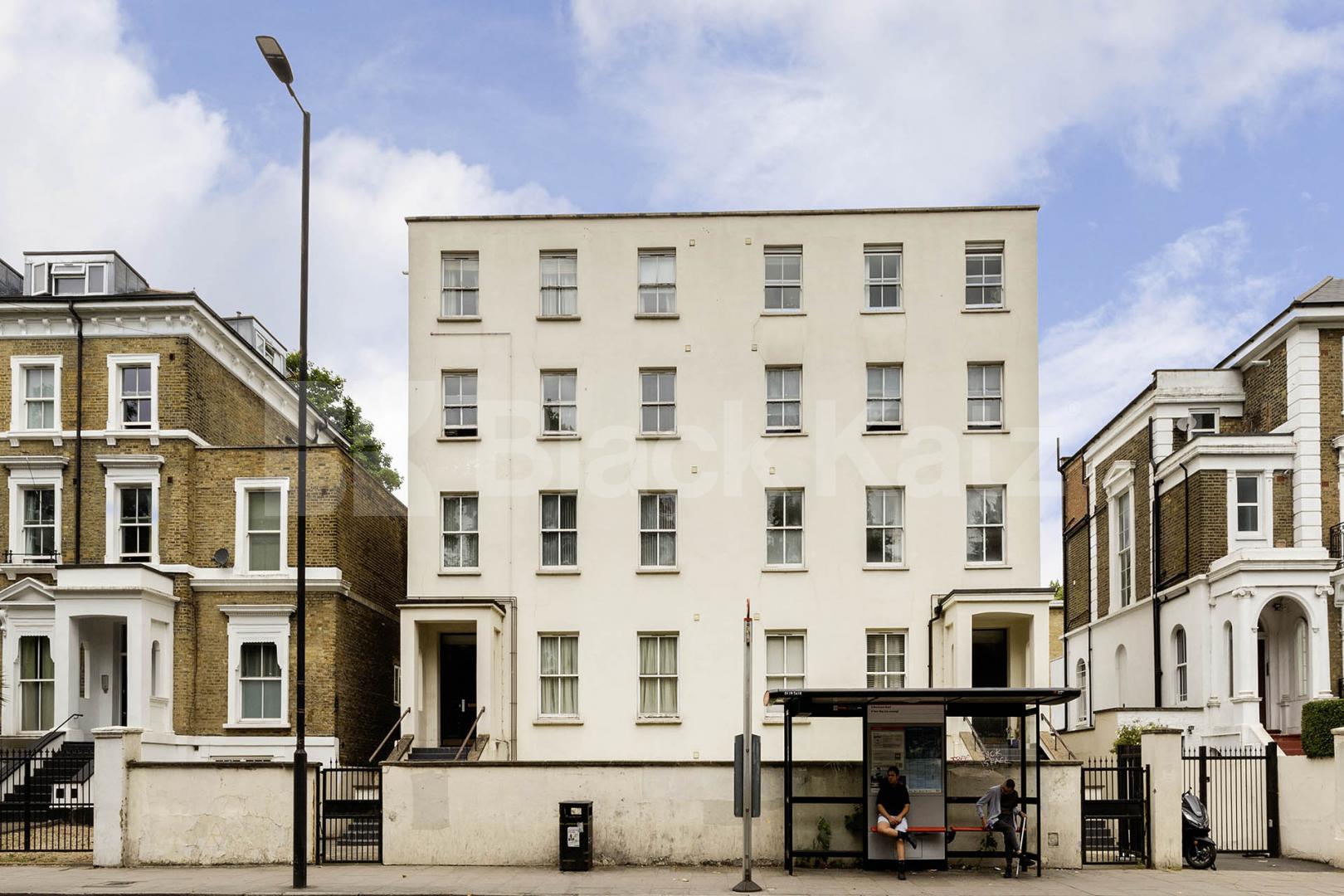 Two bed apartment located within a gated double fronted development  Camden Road, Camden Borders